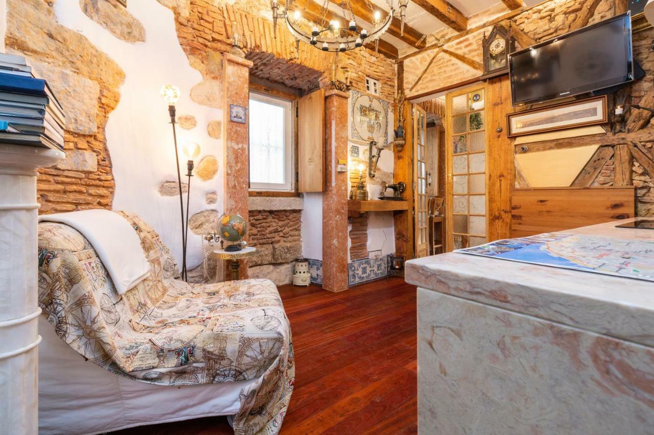 Romantic Medieval Apartment Lisboa Eksteriør bilde
