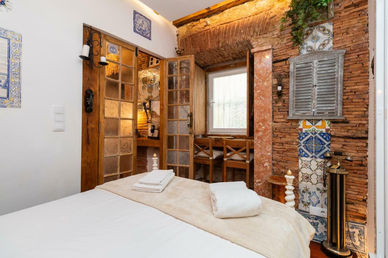 Romantic Medieval Apartment Lisboa Eksteriør bilde