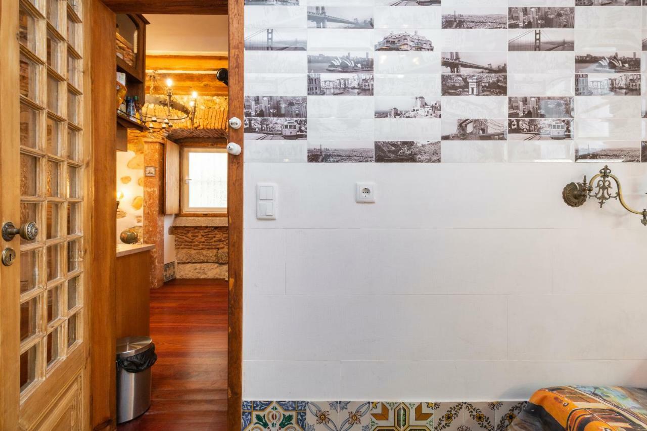 Romantic Medieval Apartment Lisboa Eksteriør bilde